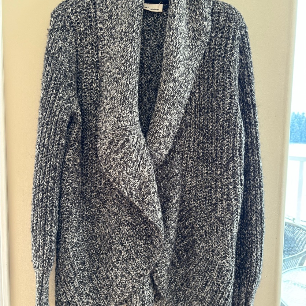 Cozy cardigan. Size M.